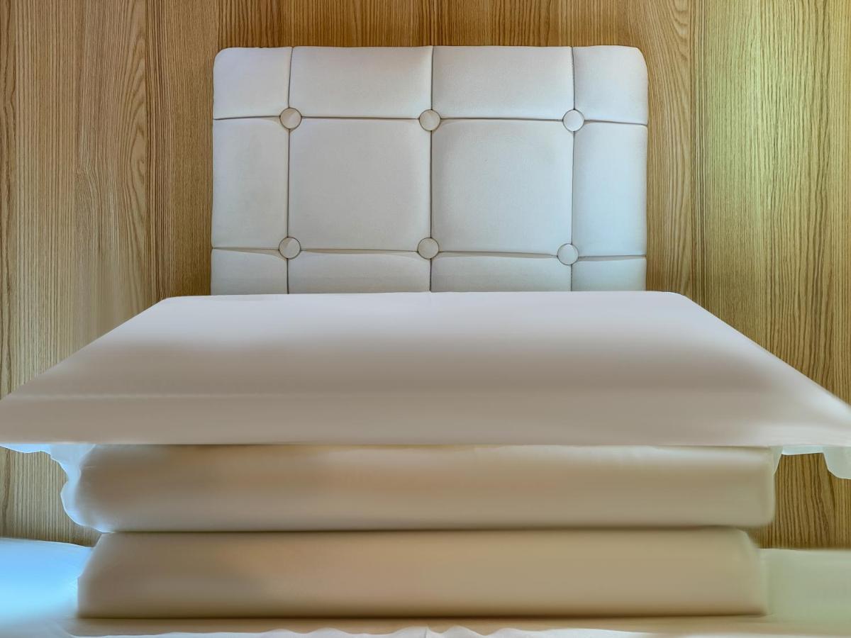 Airone Capsule Hotel Hobart Kültér fotó